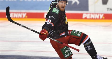 Eishockey Damit Konnte Alex Barta Den Deg Fitnesstrainer Beeindrucken