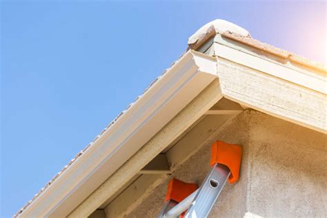 Which Is Better Seamless Vs Sectional Gutters IRoof