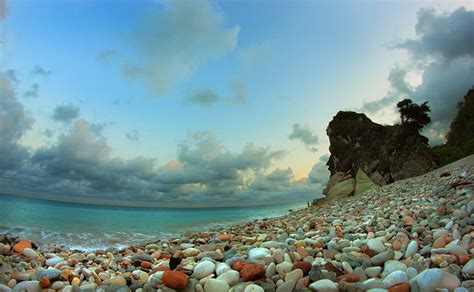 Indonesia Sungguh Indah Hamparan Batuan Di Pantai Kolbano