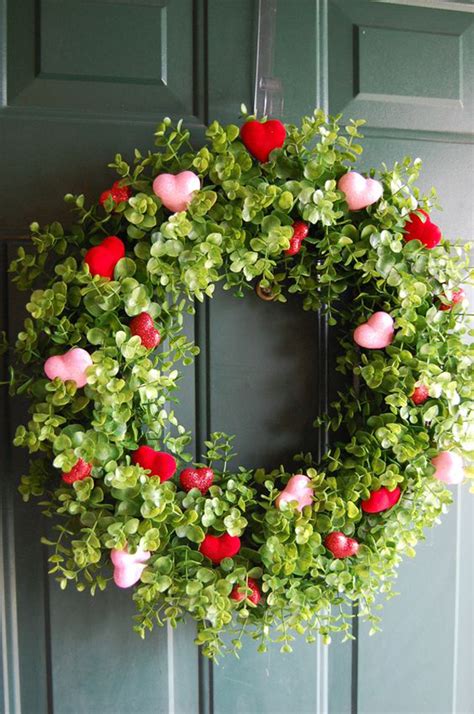 Sweet And Simple Valentine S Day Wreaths Homemydesign