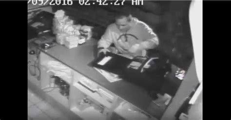 Video Stamford Police Ask Publics Help To Catch Burglar Stamford