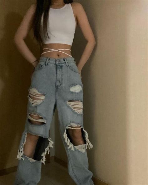 Julie Han From Kiss Of Life Kpop Outfits Ripped Jean Debut Bias