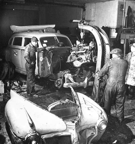 Pictures Of Taxi Cabs In New York City In 1944 Vintage Everyday