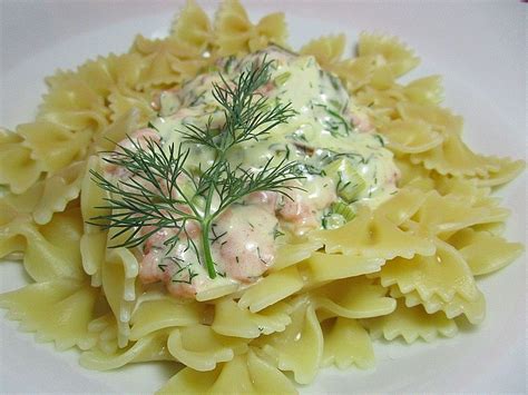 Farfalle mit Räucherlachs in Dill Sahnessauce von Leto Chefkoch