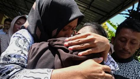 Guru Supriyani Divonis Bebas Dalam Kasus Dugaan Penganiayaan Siswa Di