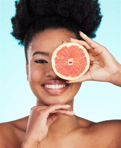 Cara De Mujer Negra Y Pomelo Para El Cuidado De La Piel Belleza