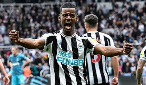 Goleada do Newcastle coloca os magpies ao nível do Manchester City