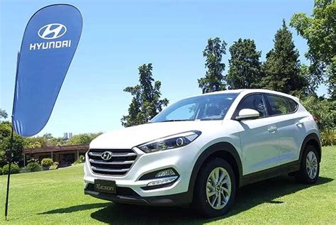 Hyundai Tucson Style Precio Equipamiento Y Motor Monkey Motor