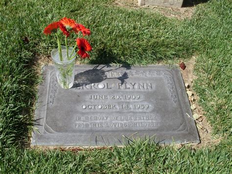 Errol Flynn the original hellraiser. | Hollywood forever cemetery ...