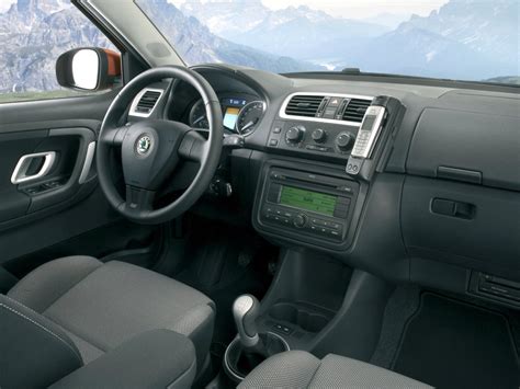 SKODA Fabia Specs & Photos - 2007, 2008, 2009, 2010, 2011, 2012, 2013 ...