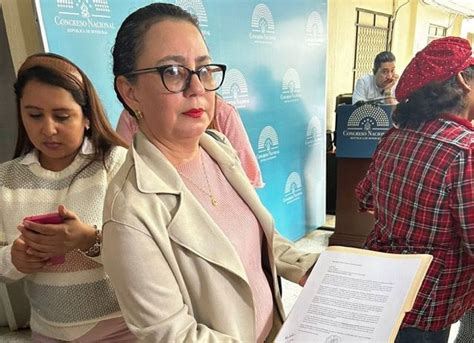 Diputada Ligia Ramos Renuncia A La Bancada Del Psh