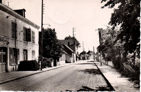 Etroussat Route De Chantelle Carte Postale Ancienne Et Vue D Hier