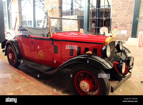 Classic cars in museum Stock Photo - Alamy