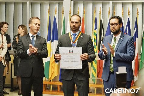 Caderno Eduardo Bolsonaro Recebe A Medalha Do M Rito Farroupilha