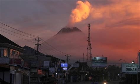 Volc N Marapi Hace Erupci N Y Genera Alarma En Indonesia