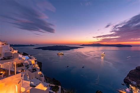 Premium Photo | Dramatic sunset view of santorini island. picturesque ...