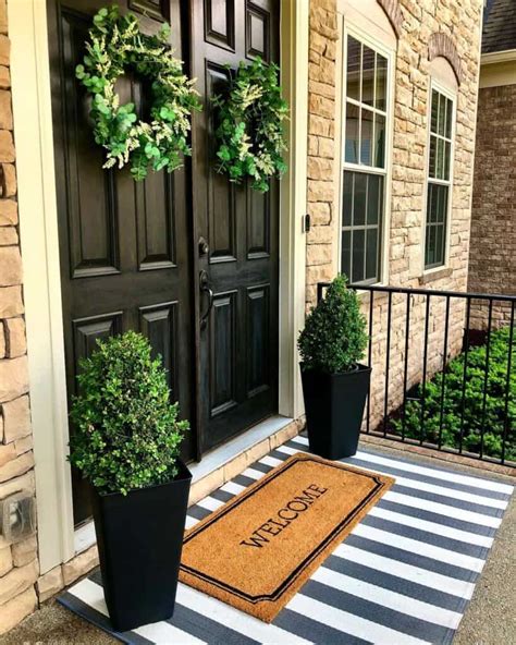 35 Modern Farmhouse Front Door Ideas for Astounding Entrances