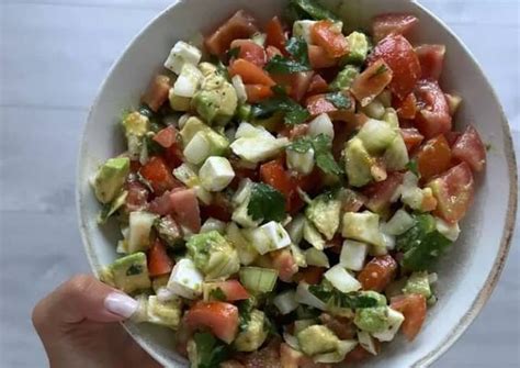 Salada De Abacate Tomate E Feta Receita Por Carol Cookpad