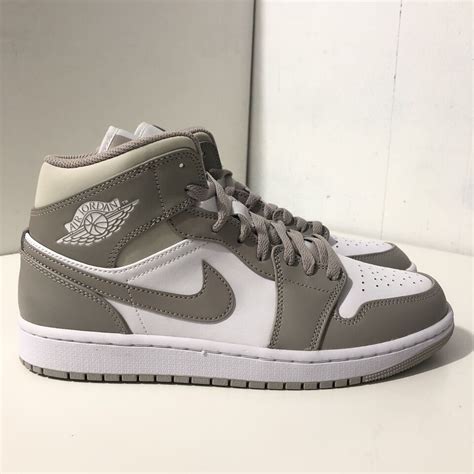 New Nike Air Jordan 1 Mid Linen College Grey 554724 082 Mens Size 100 Ebay