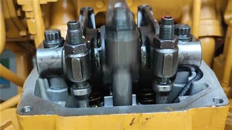 Check Lubrication On Rocker Arm Engine 3512 Youtube