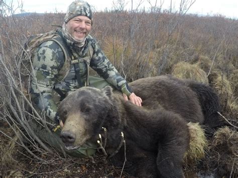 Alaska Grizzly Bear Hunting - Clearwater Alaska Outfitters