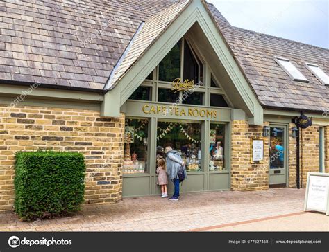 Harrogate England August 2023 Window Shopping Famous Betty S Cafe Tea