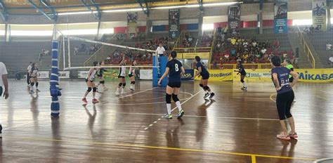 Bons jogos marcaram o Campeonato Brasileiro Sub 18 Feminino de Vôlei