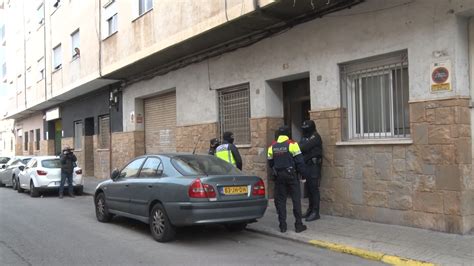 Detienen Al Padre De Las Dos Hermanas De Terrassa Asesinadas En