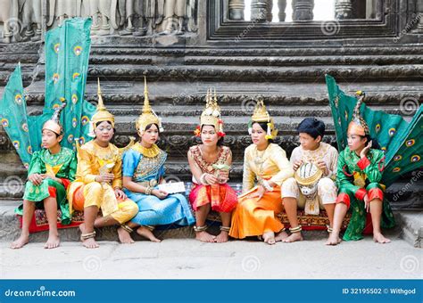 Dancers Angkor Wat Cambodia Editorial Photography Image Of Antique