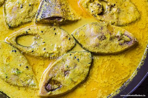 Doi Ilish Bhapasteamed Hilsa In Mustard Yogurt Gravy Not Out Of The Box