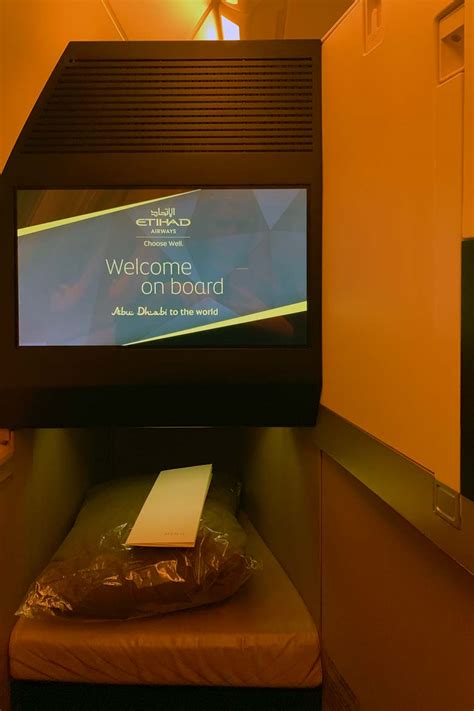 Etihad A380 Business Class Review AUH - LHR - Amazing or Just Average? - The Luxeologist