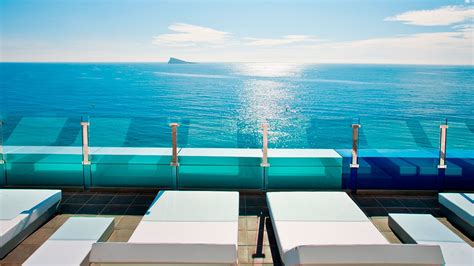 VILLA DEL MAR HOTEL • BENIDORM • 4⋆ SPAIN • RATES FROM €217