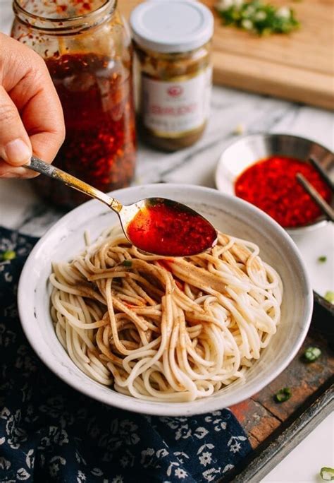 10 Minute Sesame Noodles Recipe Ma Jiang Mian The Woks Of Life