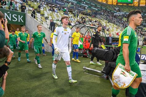 Lechia Gda Sk Znicz Pruszk W R Znamy Sk Ad Bia O