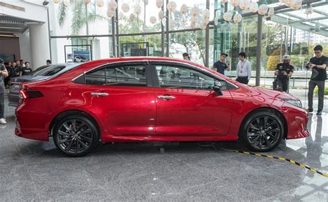 Toyota Corolla Altis Ra M T Th Tr Ng Th Hai T I Ng Nam Ch