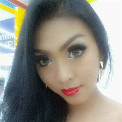 Claudya Perez Beauty And Sexy Tits Indonesian Shemale Hot Ladyboy Photos