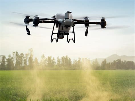 1回のフライトで最大50kgの農薬・肥料が散布可能な大型農業ドローン「dji Agras T50」の取り扱いを開始！5月17日には日本初のデモ