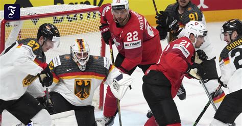 L équipe de hockey sur glace se qualifie pour les demi finales de la