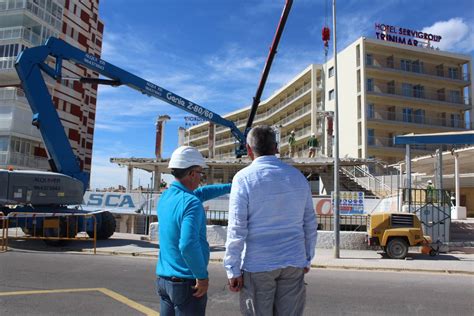 Empieza el derribo de la mítica Tasca El Pollo en Benicàssim El