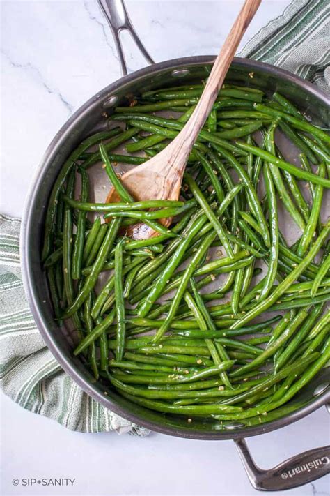 Easy French Green Beans With Garlic Haricots Verts • Sip Sanity