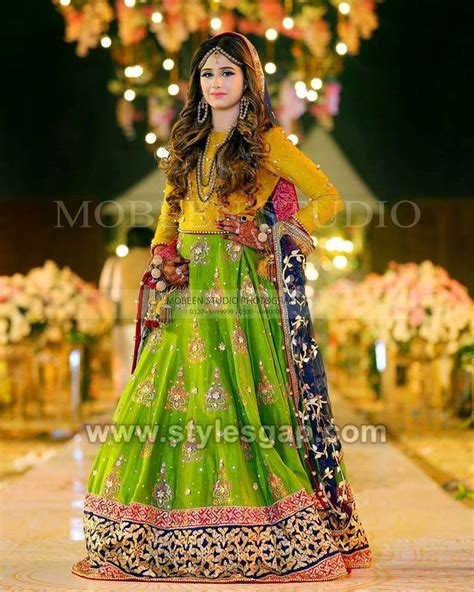 Latest Bridal Mehndi Dresses Designs 2024 2025 Collection Bridal