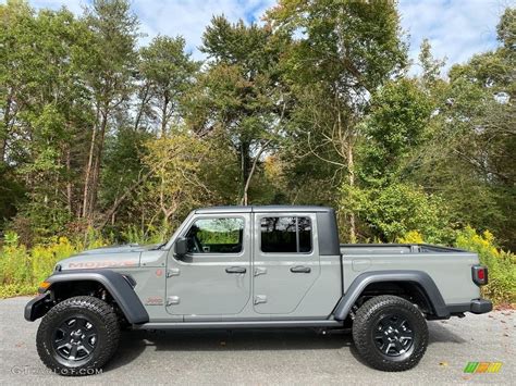 2021 Sting Gray Jeep Gladiator Mojave 4x4 140005146 Photo 2