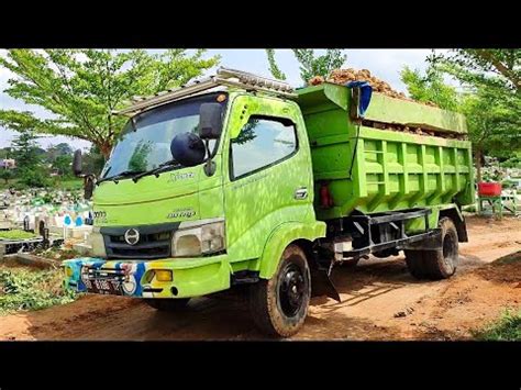 Truk Jomplang Mobil Truk Hino DUTRO X Power Jomplang Muatan Full Bak