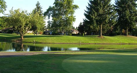 Charbonneau Golf Club - Green Course - Pacific Coast Golf Guide