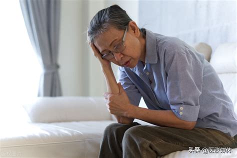 中老年人失眠怎么办老年人为什么容易失眠搞清楚3个原因做好4点能改善 说明书网