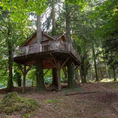 Les Cabanes De Labrousse Cabanes De France