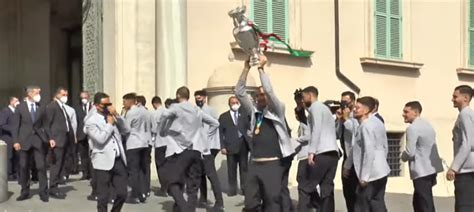 La Nazionale E Berrettini Ricevuti Al Quirinale Da Mattarella Vittoria