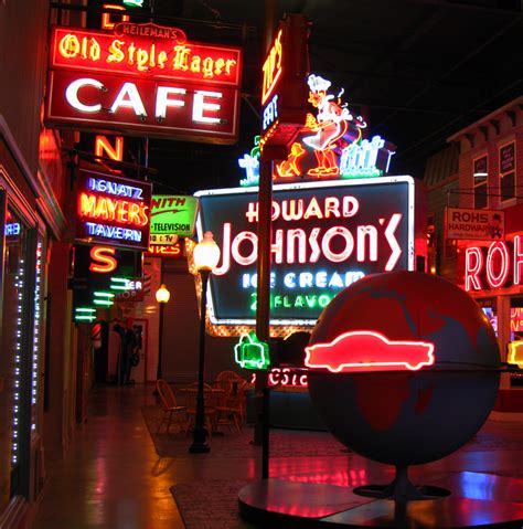 Neato Coolville: THE AMERICAN SIGN MUSEUM IS NEATO NEON COOL