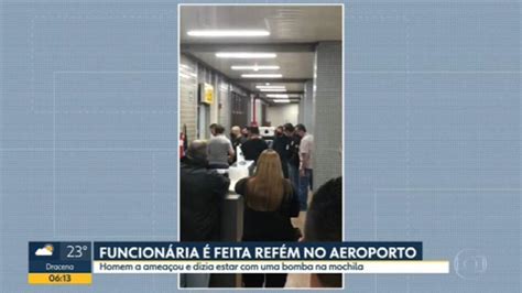 V Deo Homem Preso Ap S Fazer Ref M No Aeroporto De Guarulhos Bom