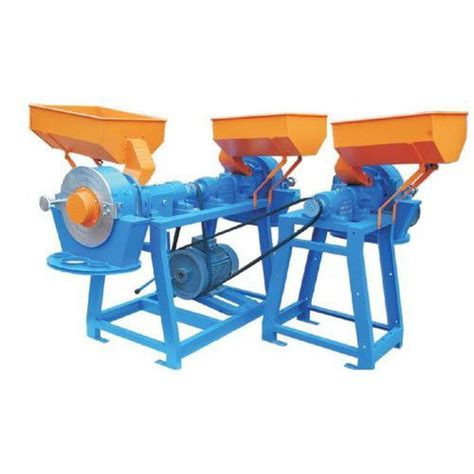 Lakshmi Machineries Mild Steel Triple Head Pulverizer Machine 10 Hp Capacity 80 Kghour In